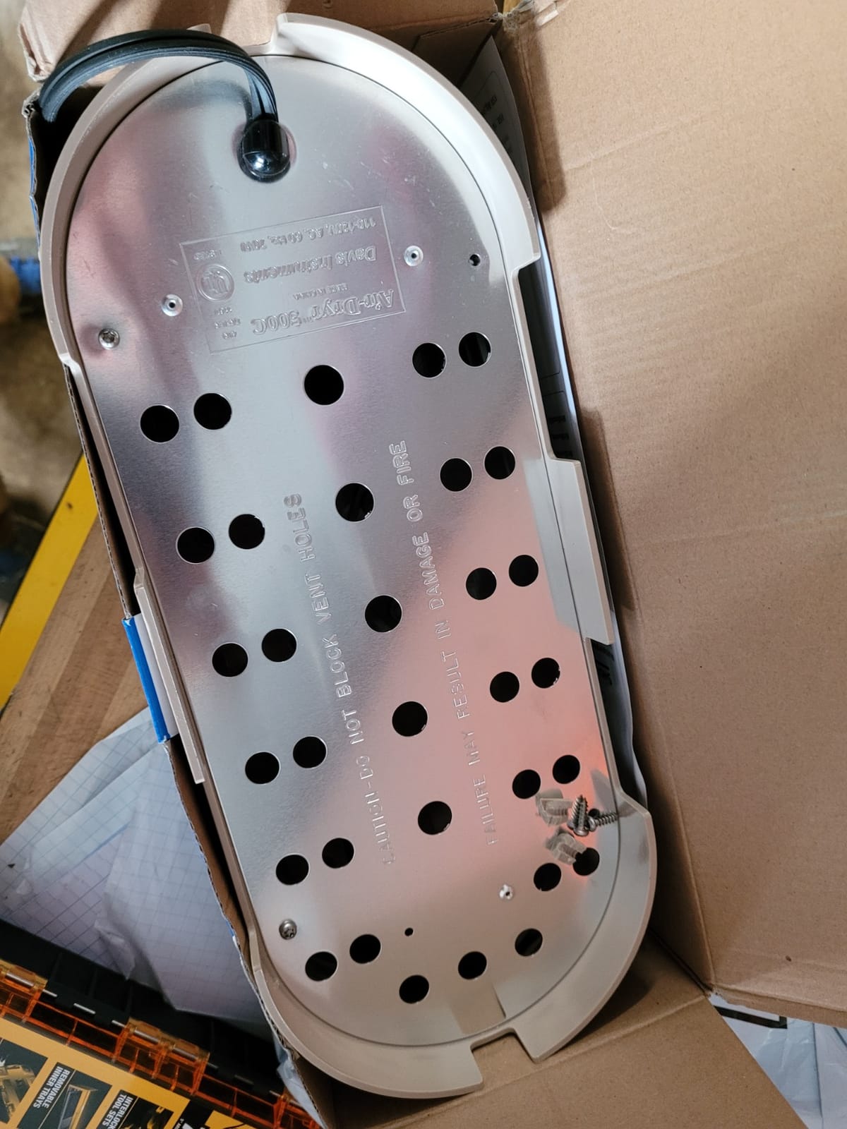 Davis Air-Dryr 500 Marine Air Dryer Dehumidifier for Boats, RVs, Small Rooms customer photo 1