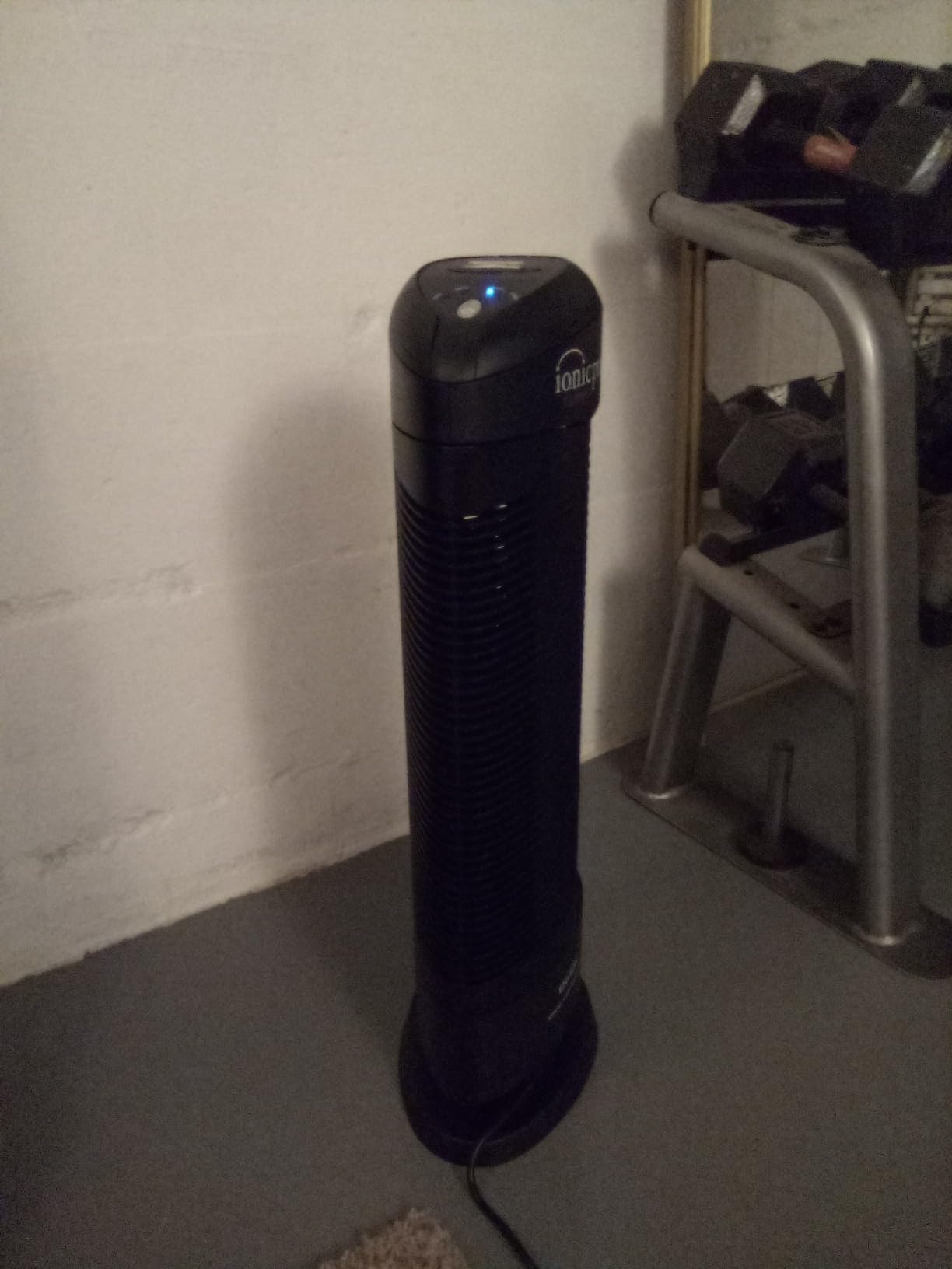 Ionic Pro Turbo Filterless Air Purifier for Home, Cleans Up to 600 sq.ft customer photo 2