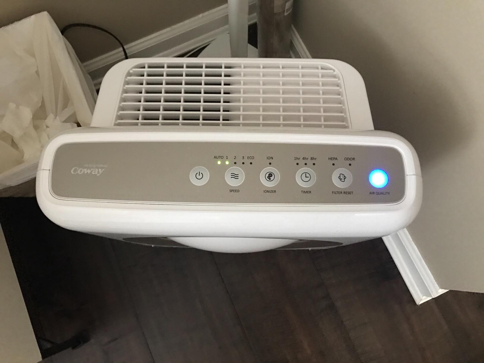COWAY Air Purifier for Home Up to 1,748ft², HEPA Filter for Smoke, Allergies, Pet Dander, Odor, Air Quality Monitor, Auto&Eco Mode, Timer, Filter Indicator, 3yr Warranty, Mighty AP-1512HH, Black customer photo 1