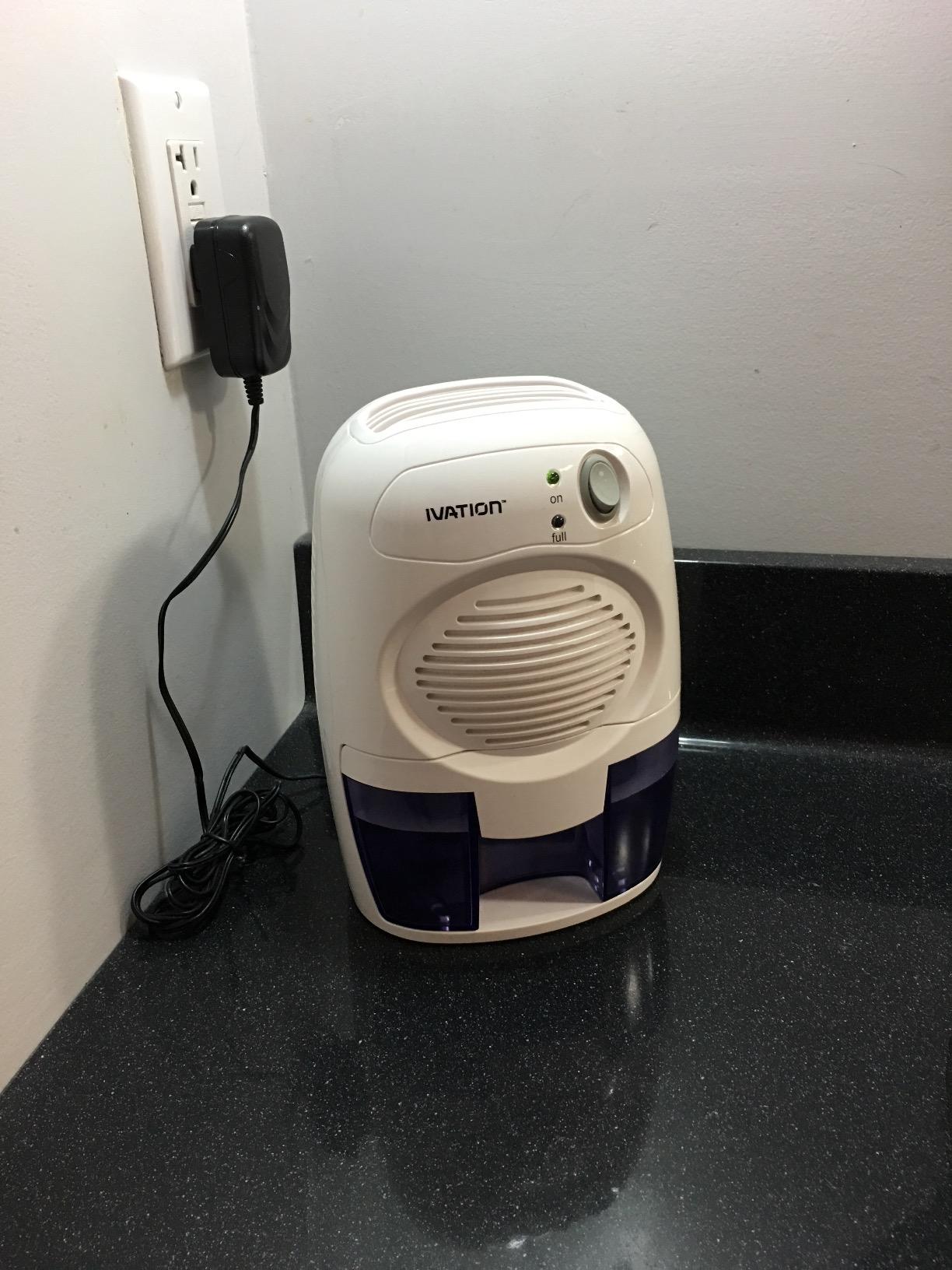 Ivation IVADM10 Powerful Small-Size Thermo-Electric Dehumidifier - for Smaller Room, Cupboard, Basement, Attic, Stored Boat, RV, Antique Car, White customer photo 1
