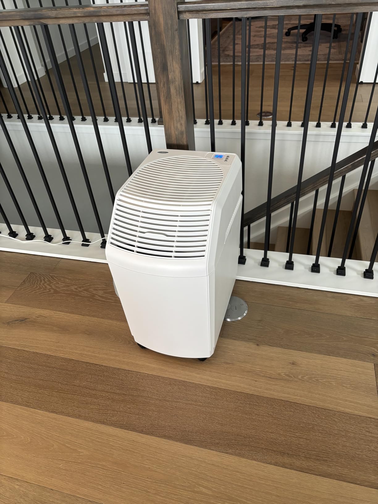 AIRCARE Space Saver Large Evaporative Whole House Commercial 6 Gallon Humidifier for Large Rooms 2,700 sq ft, With Digital Controls, Auto Humidistat and Automatic Shut Off customer photo 2