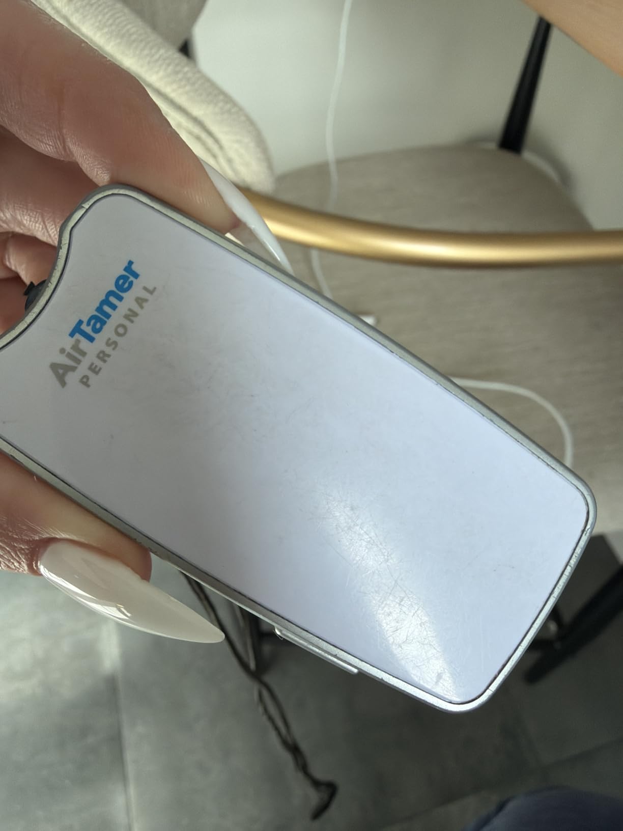 AirTamer A310W Wearable Personal Air Purifier, Rechargeable, White customer photo 1