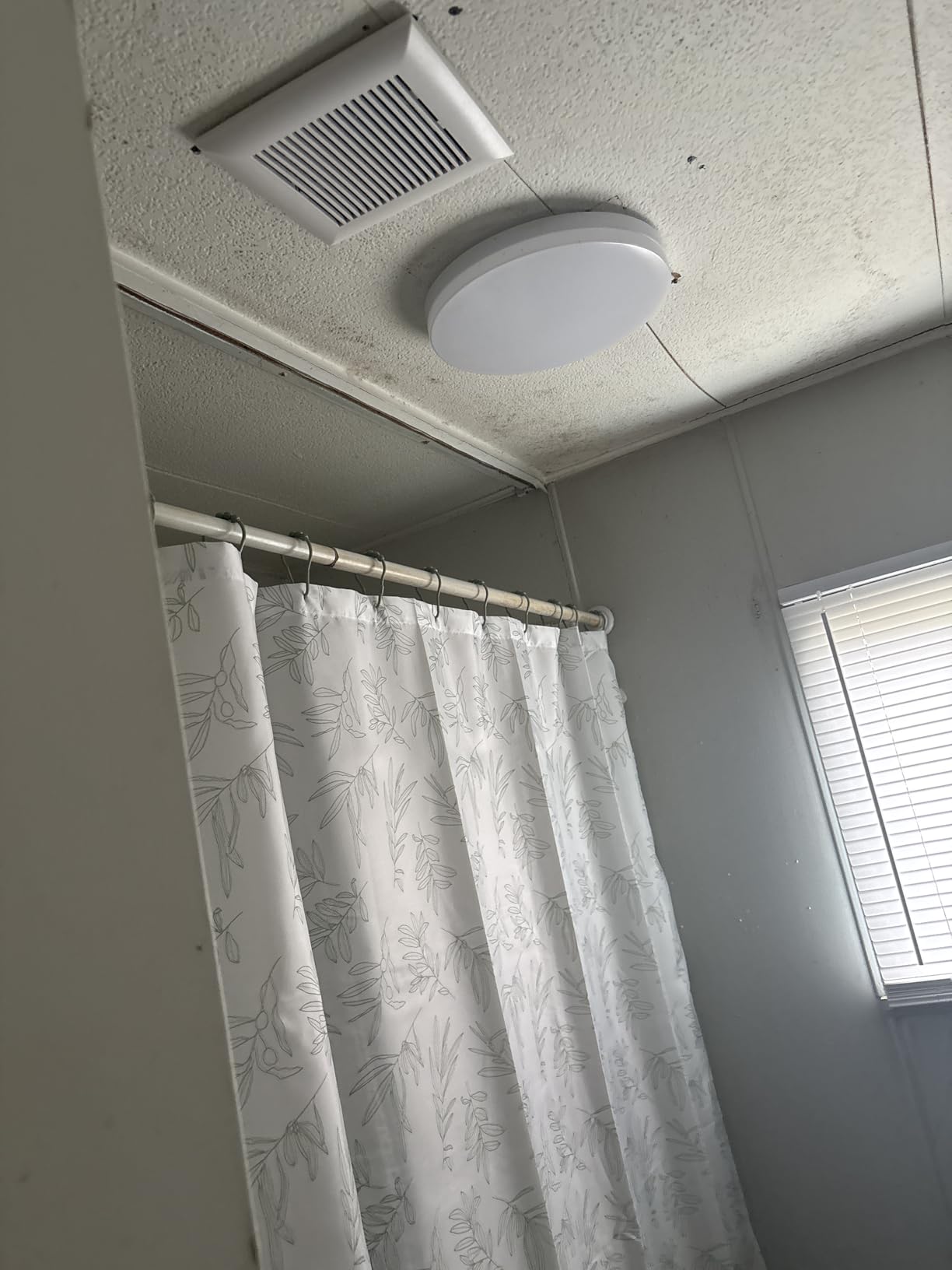 Tech Drive Bathroom Fan,80 CFM 1.5 Sone,4 Inch Duct,Very Quiet customer photo 1