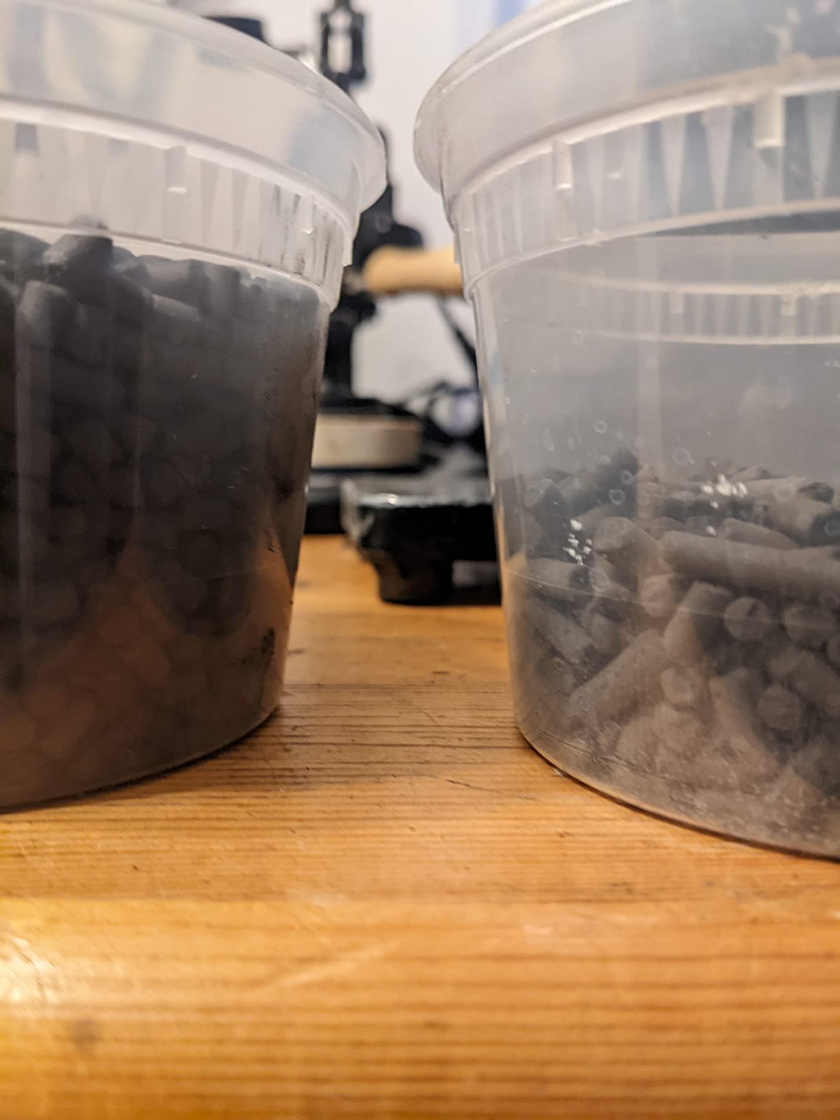 Wave Point 5 lbs High Performance 4mm Pellet Premium Virgin Activated Carbon Charcoal Pellets in Media Bag for Aquarium Fish Tank Koi Pond Reef Filter Media, Total of 5 lbs (1 Bag) customer photo 2