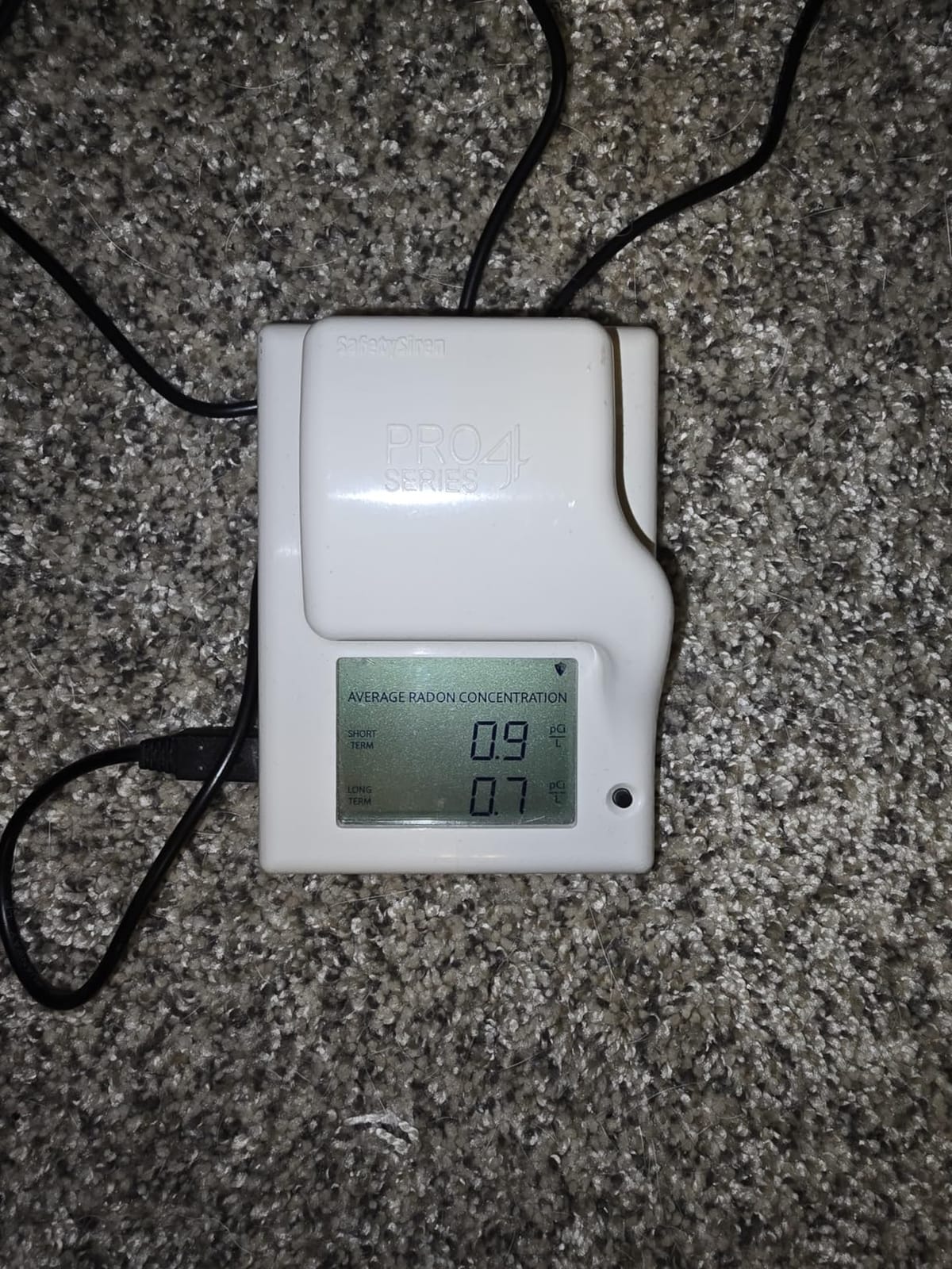 Safety Siren Pro Series 4 Plug-in Radon Detector for Home Basement | Made in USA Since 1993, Audible & Visual Alert, No App, Wi-Fi & Subscription Required, Continuous Radon Gas Monitoring customer photo 1