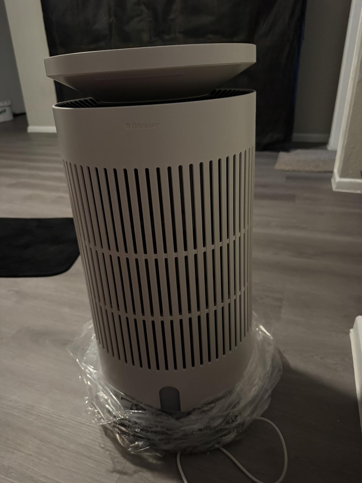 Blueair 2-in-1 Pro Air Purifier & Humidifier for Large Rooms, HEPASilent™ Removes 99.97% Allergens, Dust, Smoke, Up to 1,875 sq ft, Smart App, Skin-Hydration Mode, 360° InvisibleMist™ customer photo 1