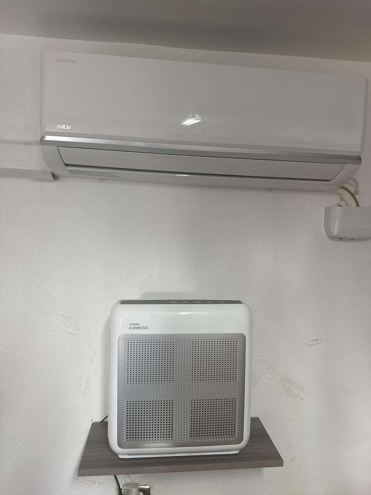 Coway Airmega 200M Air Purifiers for Home Up to 1,748 ft², HEPA Filter for Smoke, Allergies, Pet Dander, Odor, Air Quality Monitor, Auto & Eco Mode, Timer, Filter Indicator, 3yr Warranty, White customer photo 1