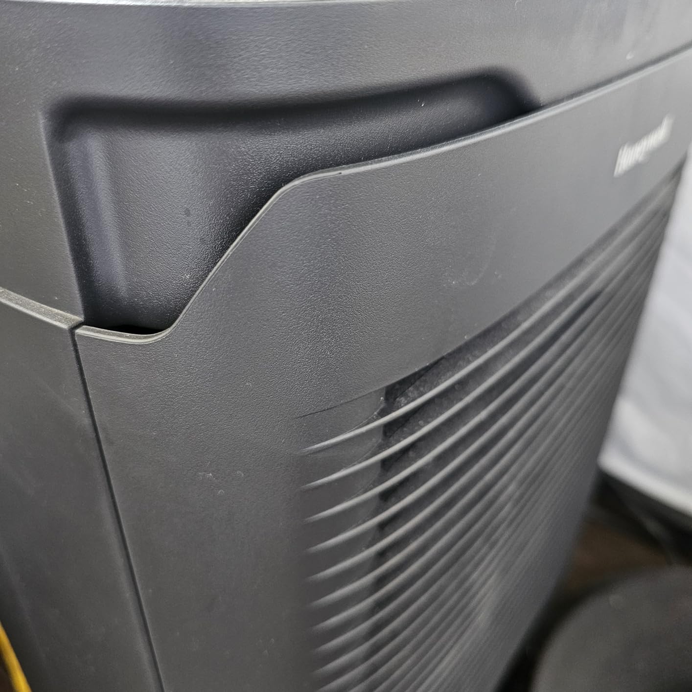 Honeywell PowerPlus HEPA Air Purifier for Home, 968 Ft² Rooms in 1 hour, Reduces Allergens, Dust, Pollen, Smoke, Pet Dander, Odors, Black, HPA3100 customer photo 1