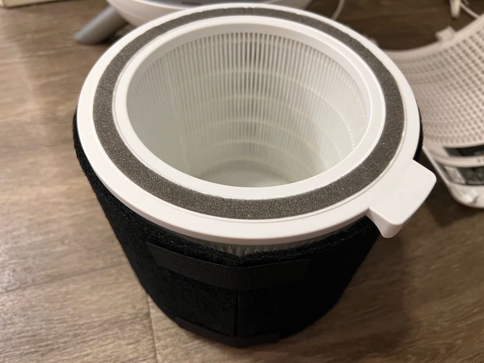 Honeywell HEPA Air Purifier for Home, 900 Ft² Rooms in 1 Hour, Designer Series, Auto Mode, UltraQuiet Tech, HEPA Filter Reduces Dust, Pollen, Pet Dander, Smoke, Odors, White, HPA830W customer photo 1