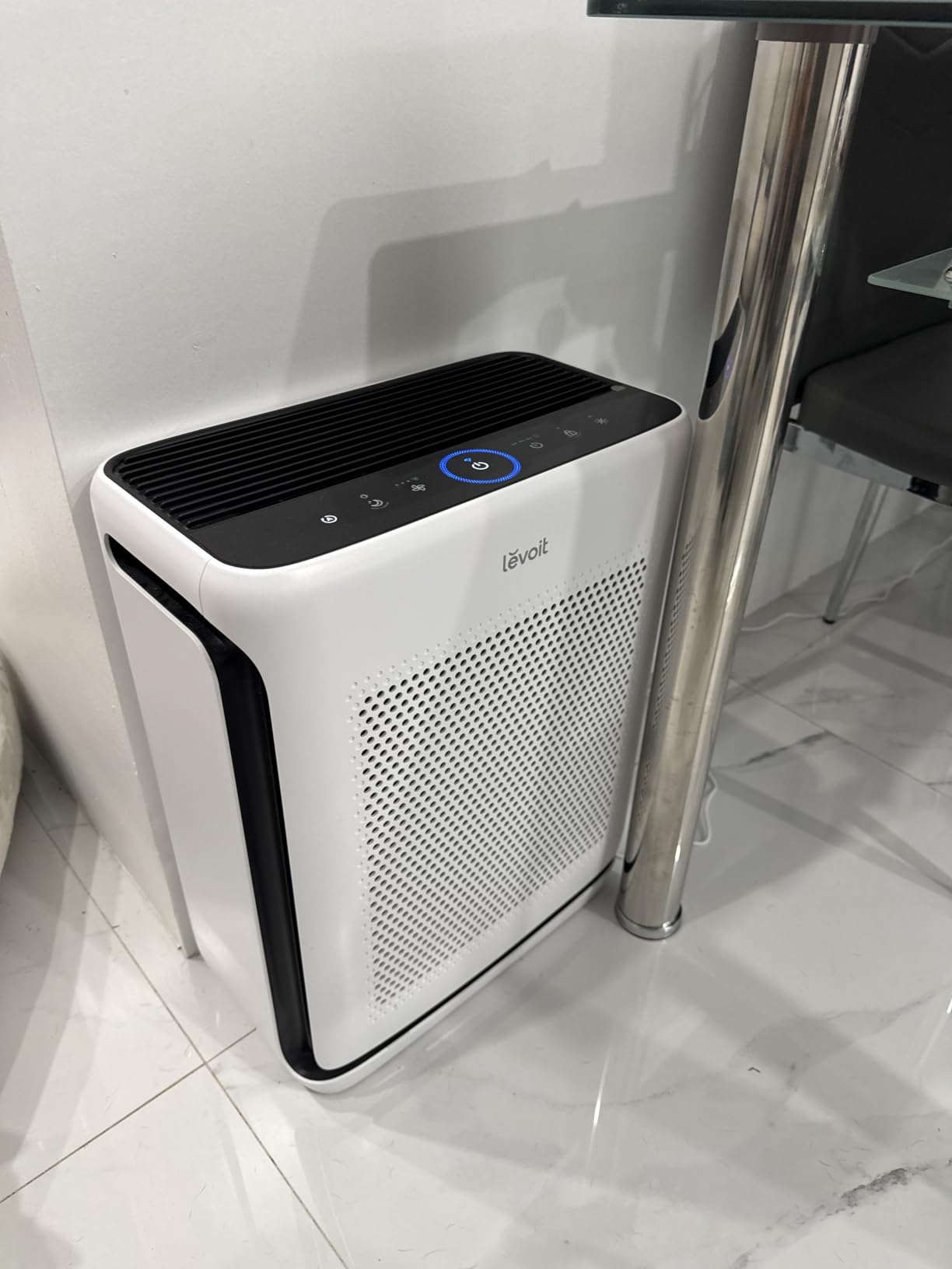 LEVOIT Air Purifiers for Home Large Room Up to 1875 Ft² with Washable Pre-Filter, AHAM VERIFIDE, Air Quality Monitor, HEPA Sleep Mode for Allergies, Pet Hair in Bedroom, Vital 200S-P, White customer photo 2