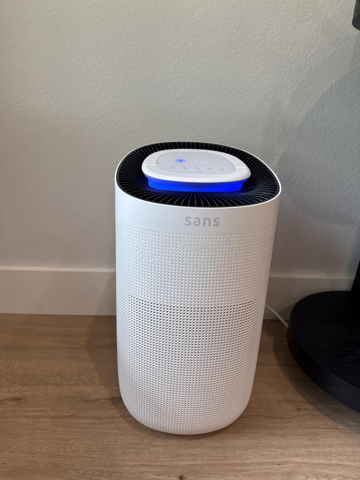 Sans True HEPA Air Purifier for Extra Large Rooms (1,854 sq ft) | UV-C Light Layer & Carbon Odor Absorption | Quiet 25dB Auto-Mode, Captures Smoke, Dust & Allergens customer photo 2