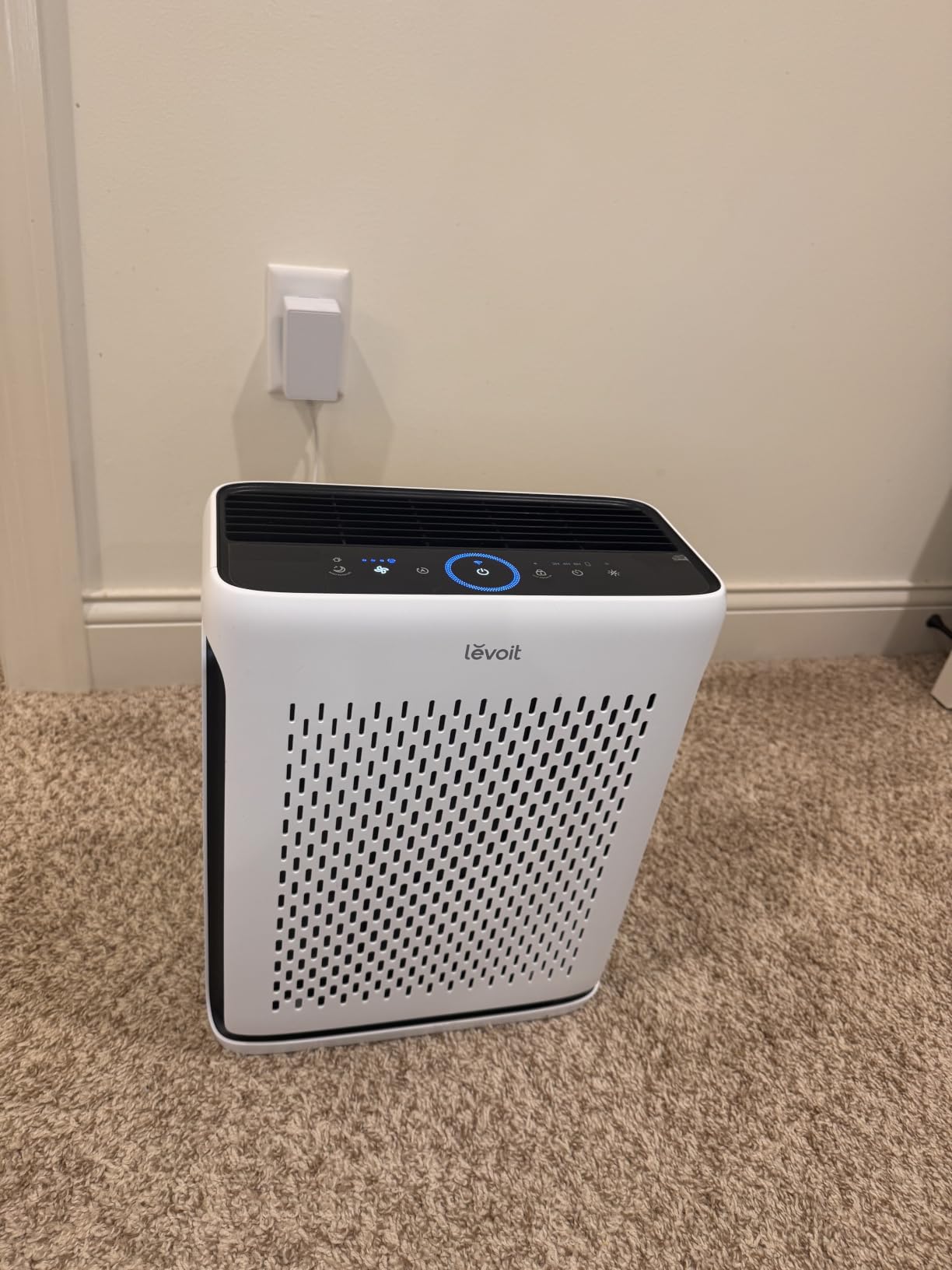 LEVOIT Air Purifier for Home Pets Bedroom Up to 1073Ft² Washable Pre-Filter | Quiet HEPA Sleep Mode for Pets, Allergens, Dust, Pollen, Smoke, Smart Air Quality Monitor, AHAM VERIFIDE, Vital 100S-P, Black customer photo 2