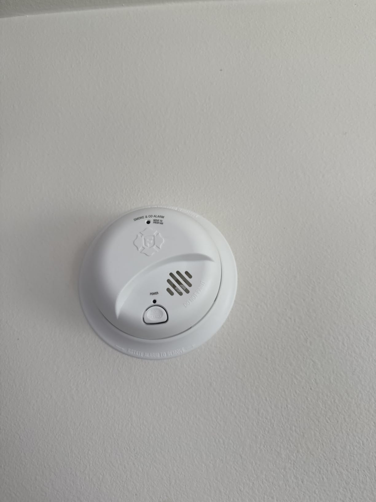 First Alert 10-Year Battery Combination Smoke & Carbon Monoxide Alarm customer photo 1