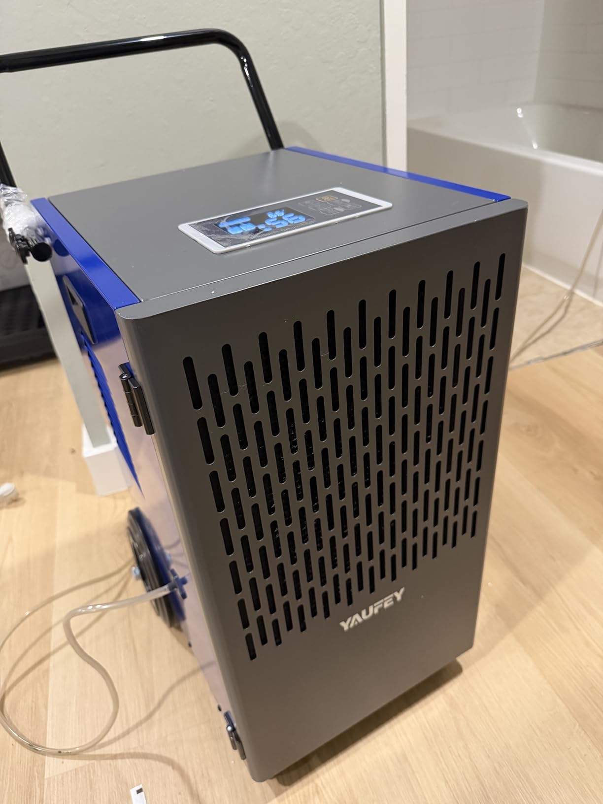 Yaufey 155 Pints Commercial Dehumidifier with Pump, for Basement up to 8000 Sq. Ft, Large Capacity Industrial Dehumidifier for Large Room with Intelligent Humidity Control customer photo 2