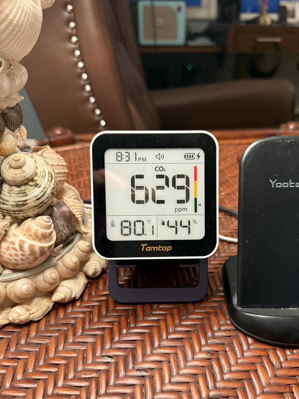 Temtop M10+ 6-in-1 CO2 Meter & Indoor Air Quality Monitor | PM2.5, TVOC, AQI, E-Ink Display, 60-Day Battery, App Temperature & Humidity for Home Bedroom Office customer photo 1