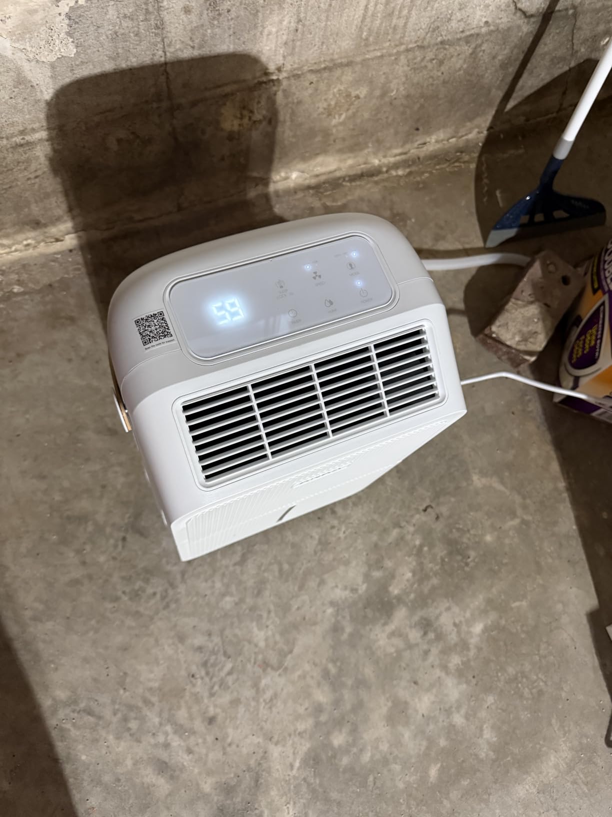 KNKA 2500 Ft² Max 34 Pints Dehumidifier for Basement with Drain Hose, White | Dehumidifiers for Home, Bedroom, Bathroom, Large Room, Three Modes, Intelligent Humidity Control customer photo 1