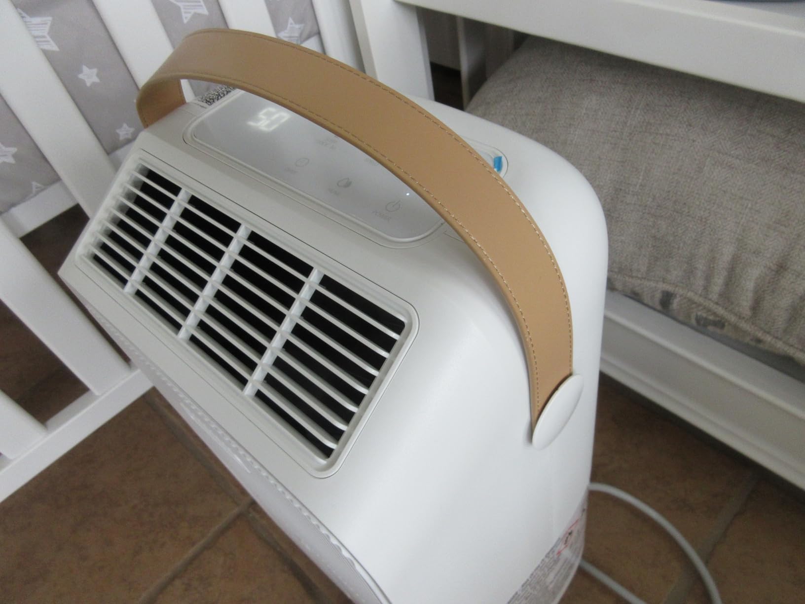 KNKA 2500 Ft² Max 34 Pints Dehumidifier for Basement with Drain Hose, White | Dehumidifiers for Home, Bedroom, Bathroom, Large Room, Three Modes, Intelligent Humidity Control customer photo 2