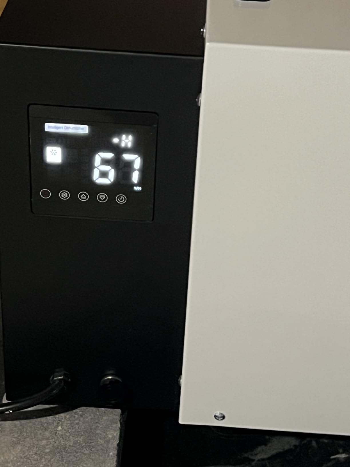 Waykar 125 Pint Crawl Space Dehumidifier with Pump & Drain Hose for Basements, Commercial & Water Damage Spaces up to 6500 Sq. Ft., Compact, Strong Dehumidification, 5-Year Quality Coverage customer photo 1