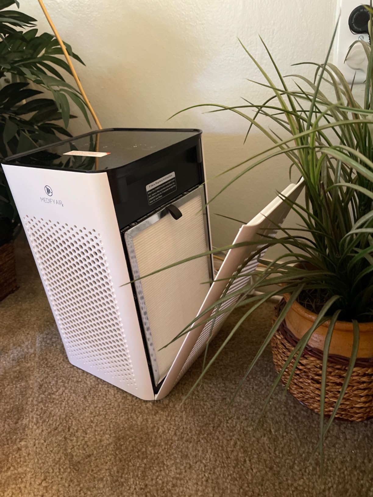 Medify MA-112 Air Purifier V3.0 with HEPA Filter | 5,948 ft2 Coverage in 1hr for Smoke, Wildfires, Odors, Pollen, Pets | Quiet Removal to 0.3 Microns | White, 1-Pack customer photo 2