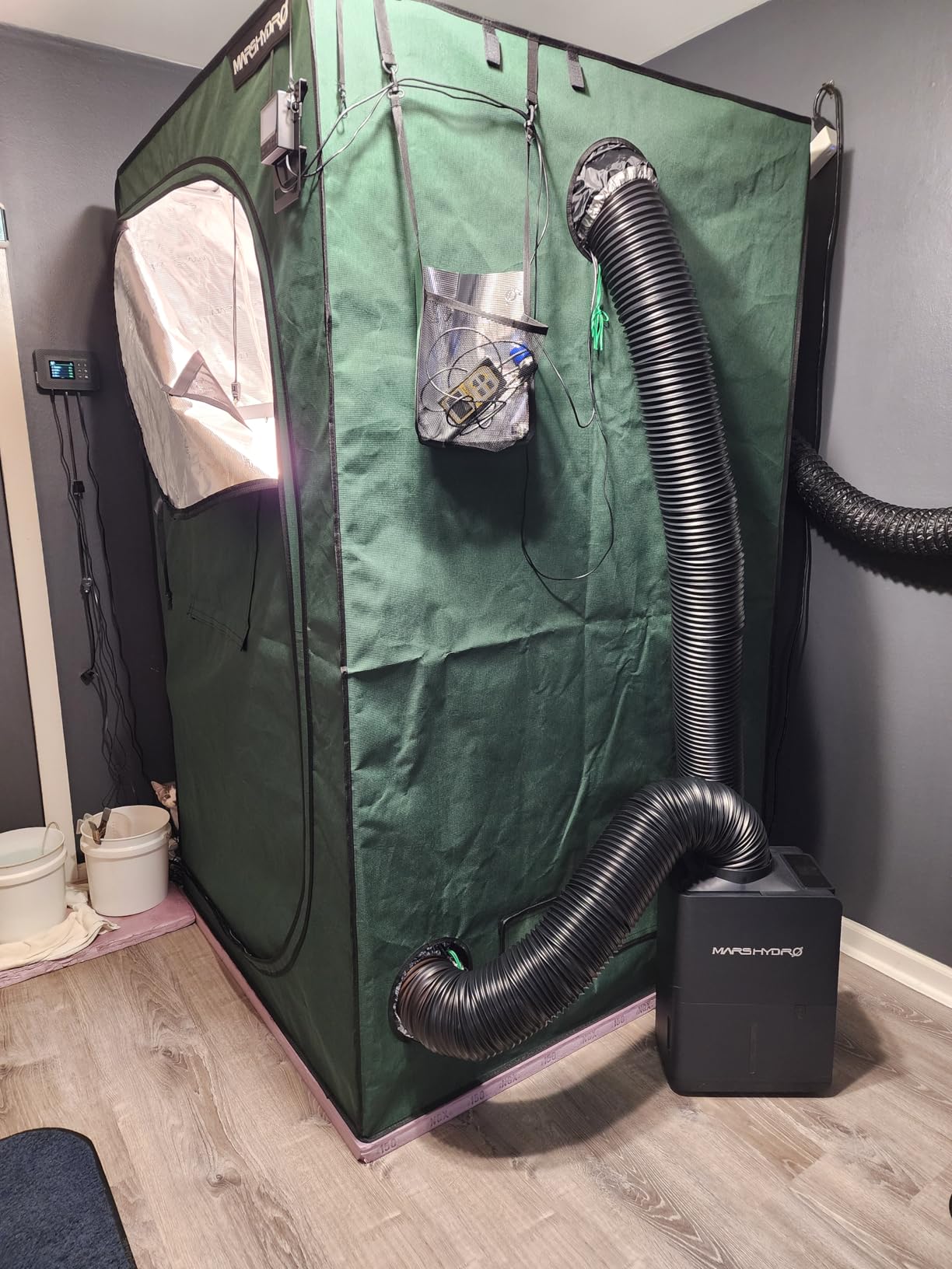 MARS HYDRO 38 Pints Plant Dehumidifier 18L/day for Grow Tent & Home | with Digital Temperature & Humidity Control Display, 2.1L Water Tank, Air Duct, Drain Hose & Washable Filter customer photo 2
