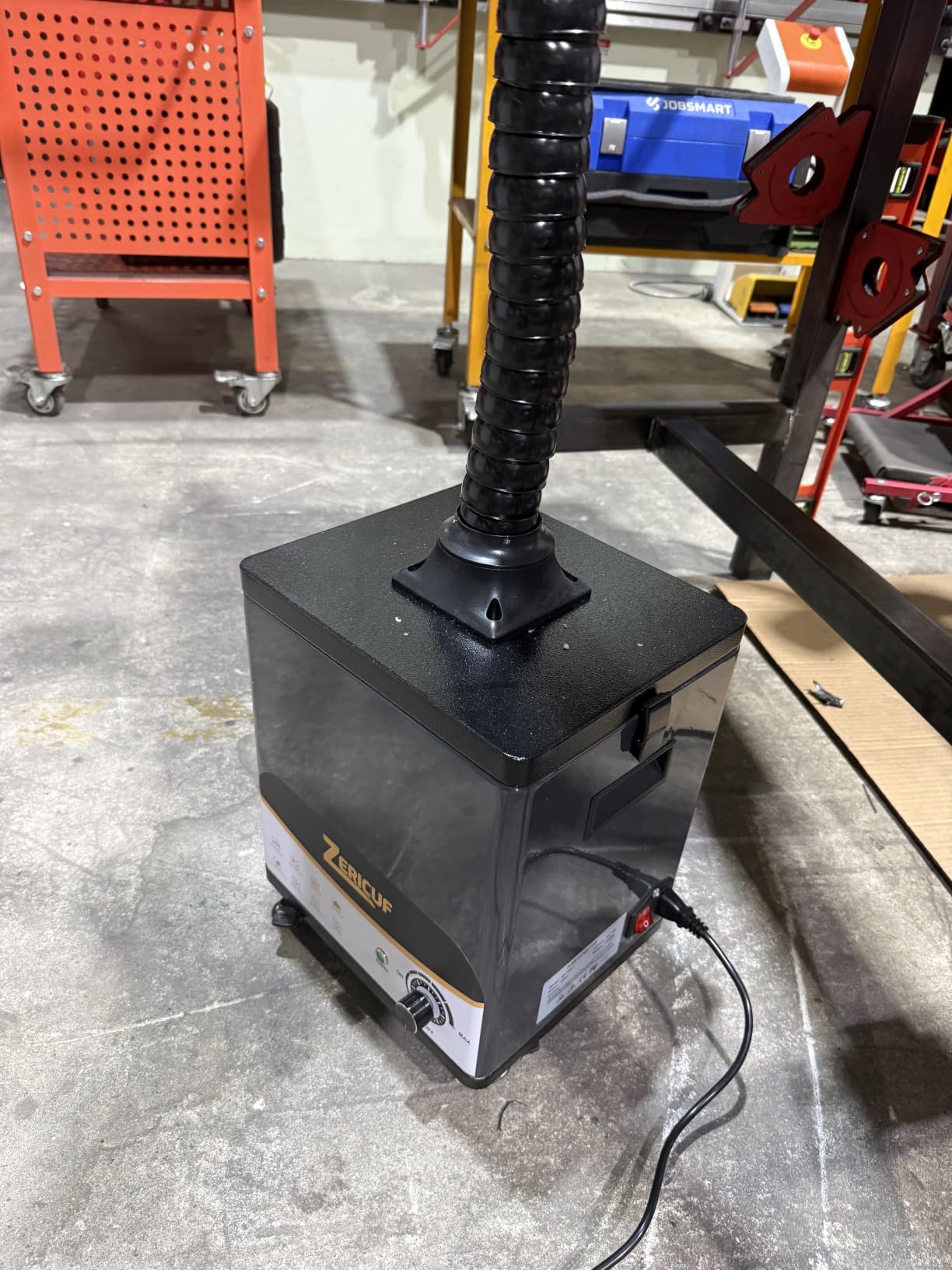 Solder Fume Extractor – 180W 320m³/h, Thickened Pre-Filters, Soundproof Low-Noise Chamber, Exclusive Downward Exhaust, H13 HEPA & High-Iodine Carbon, Smoke Absorber for Soldering, Laser, 3D Printer customer photo 2
