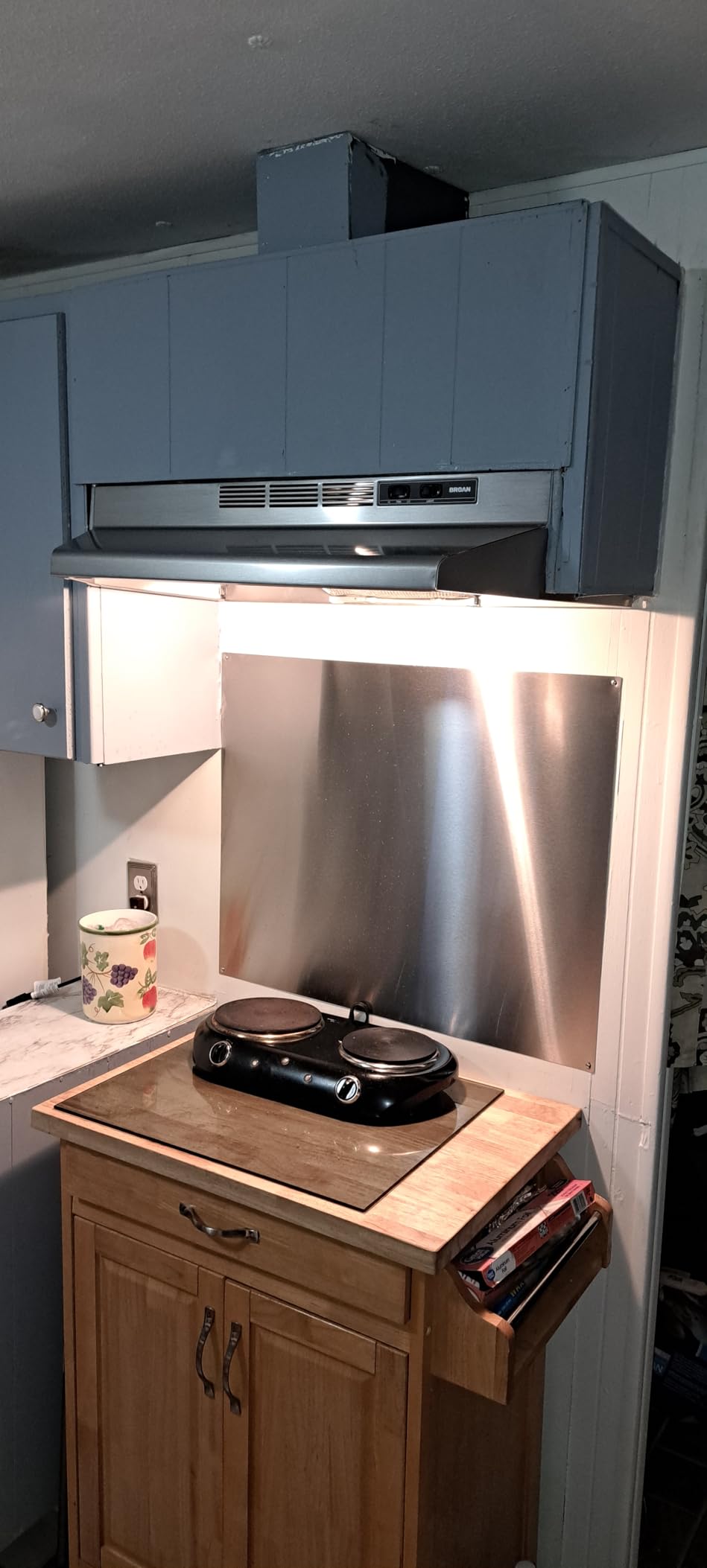 Broan-NuTone F403011 Insert with Light, Exhaust Fan for Under Cabinet Two-Speed Four-Way Convertible Range Hood, 30-Inch, White on White customer photo 2
