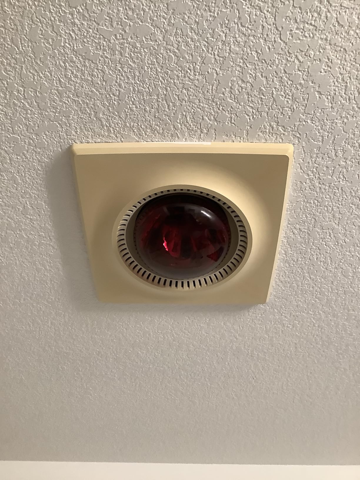Broan® Ceiling Bathroom Exhaust Fan/Infrared Heater, 70 CFM, 250-Watt customer photo 1