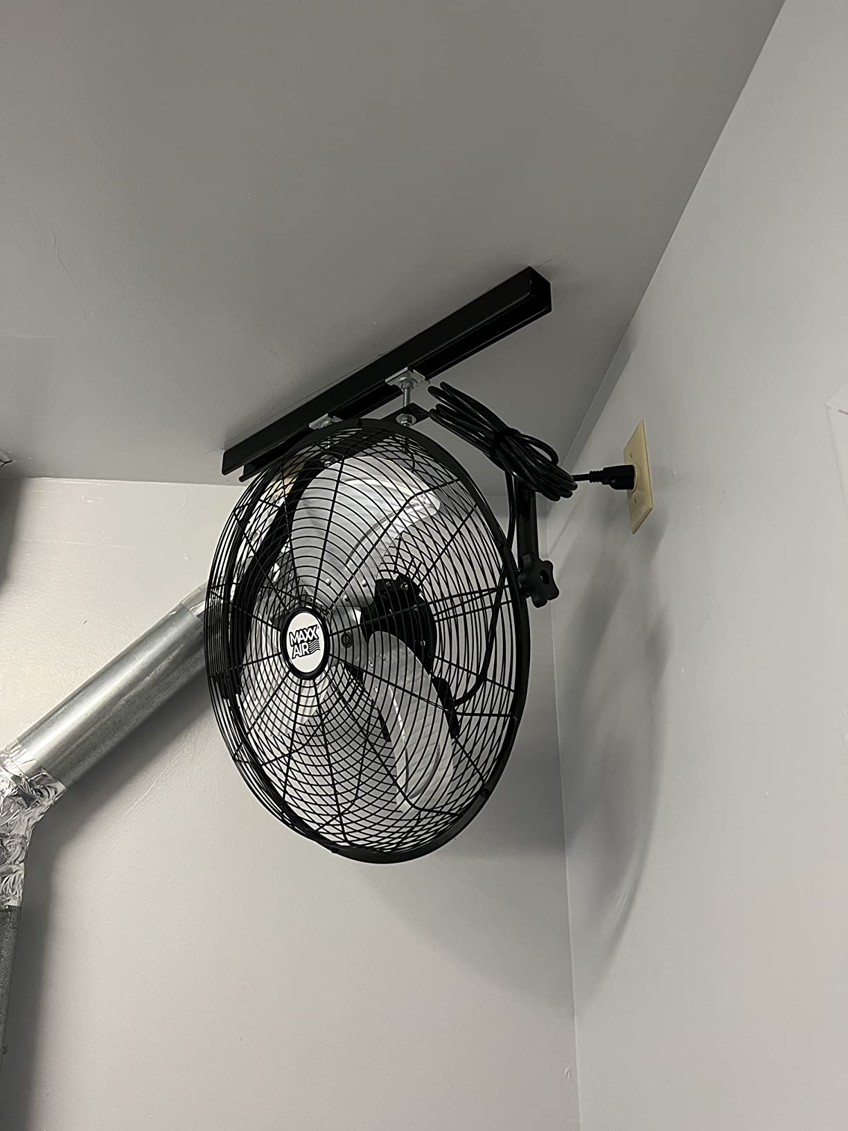 Maxx Air Wall Mount Fan | 18