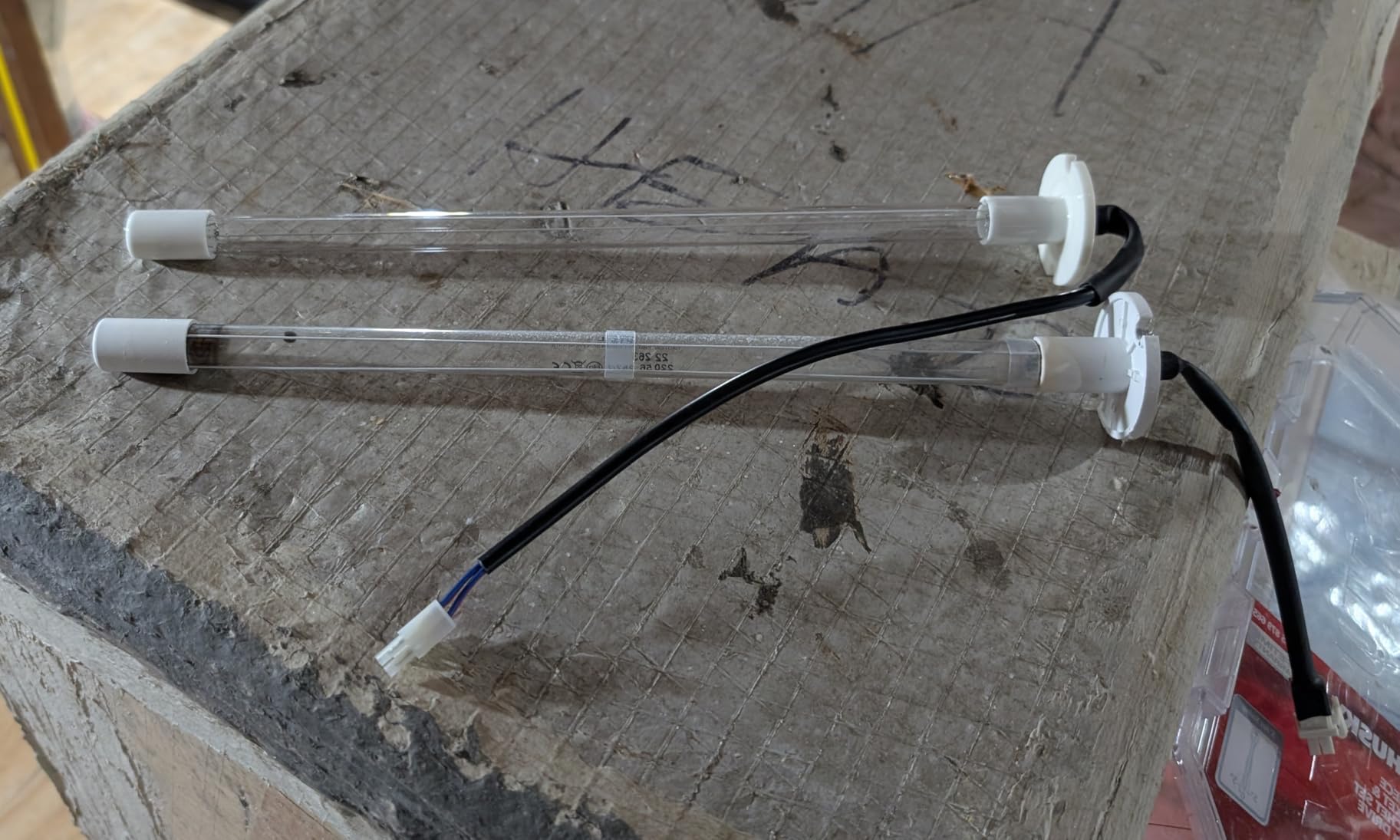 REKO Lighting ™ UV Replacement Bulb for GTUV GT-UVL TPUVL customer photo 2