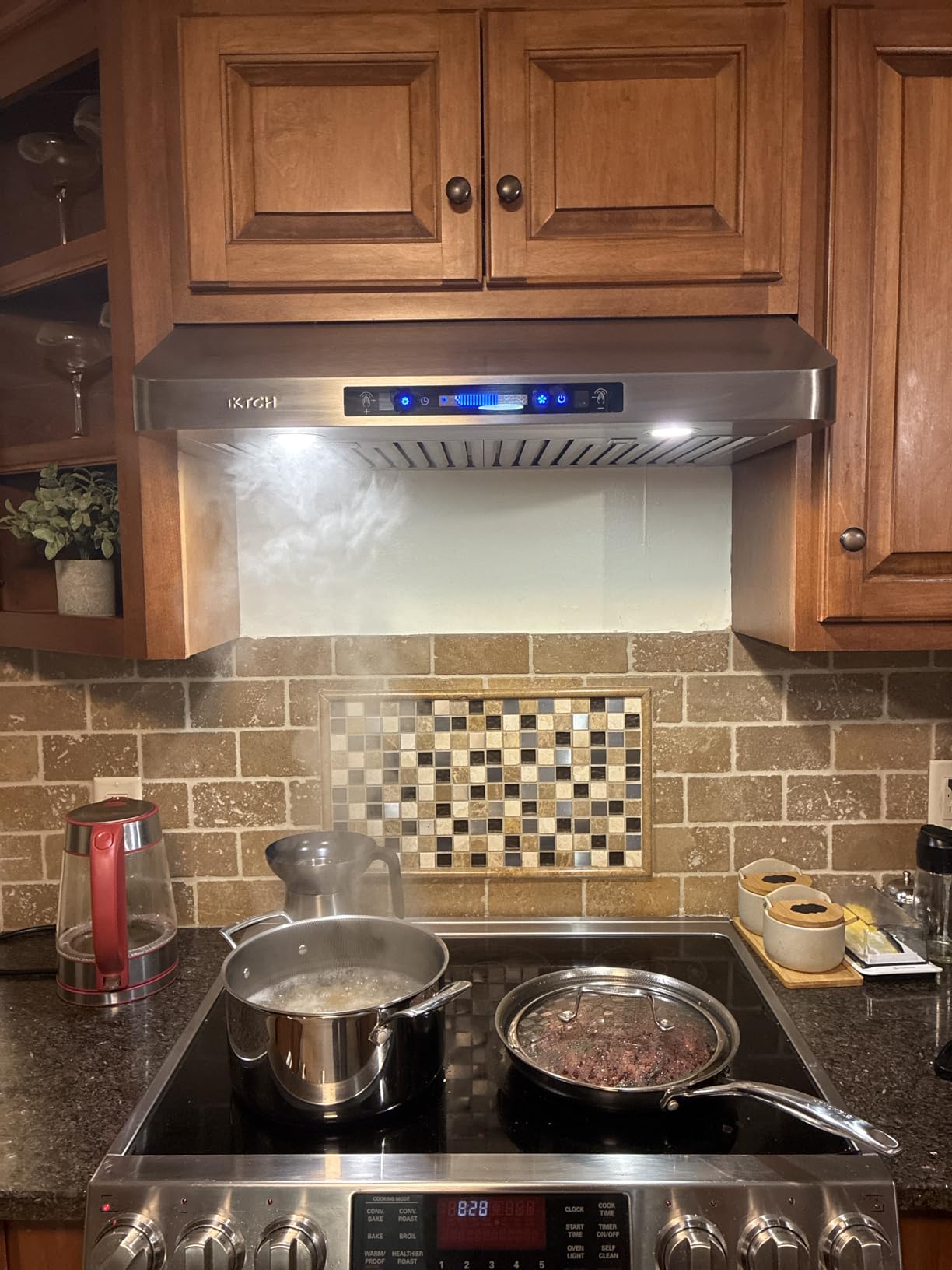 IKTCH 30 Inch Under Cabinet Range Hood with 900-CFM, 4 Speed Gesture Sensing&Touch Control Panel, Stainless Steel Kitchen Vent with 2 Pcs Baffle Filters(IKC01-30) customer photo 1
