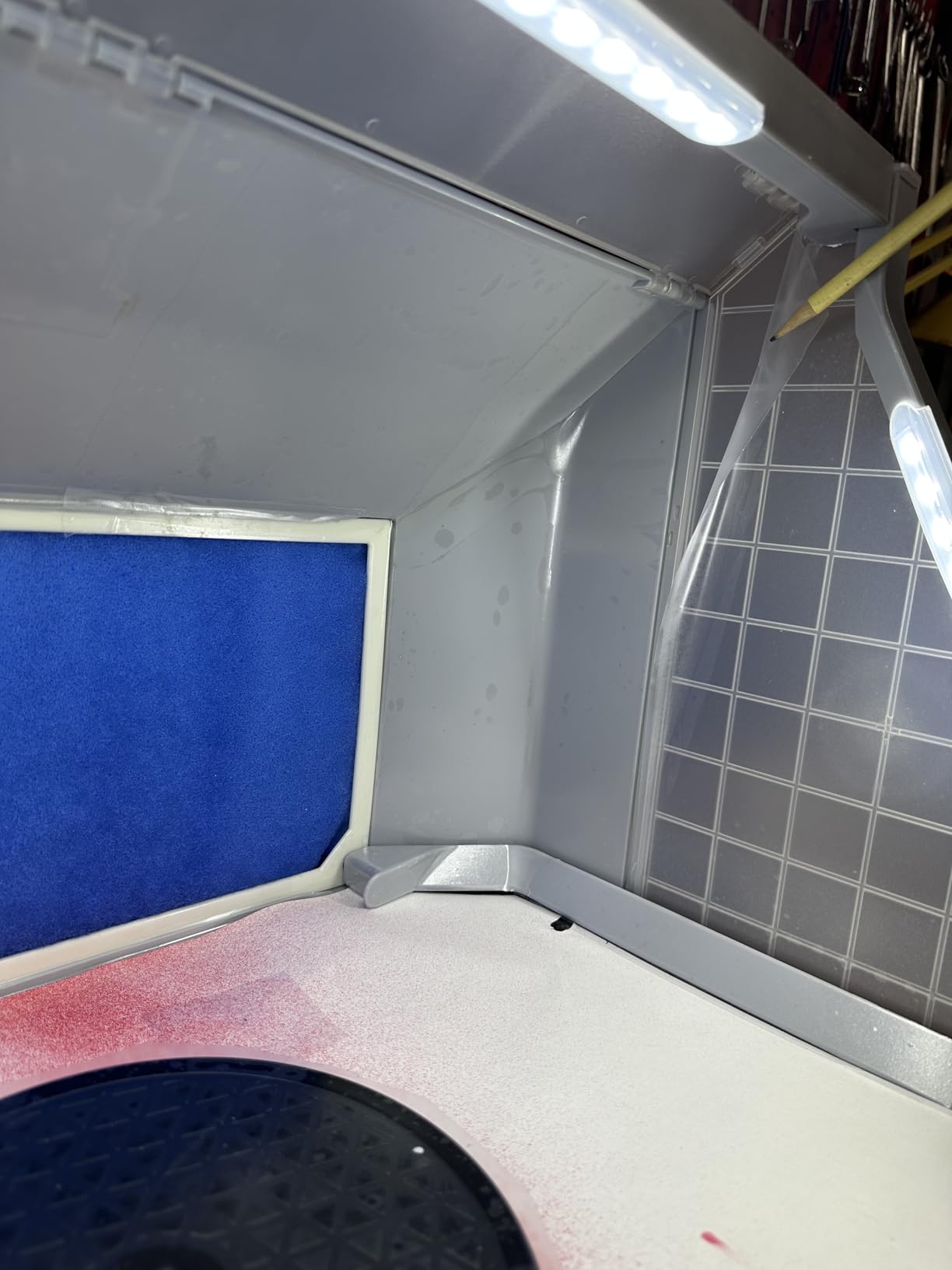 Airbrush Spray Booth with LED Lights, Turntable for Model Painting customer photo 1