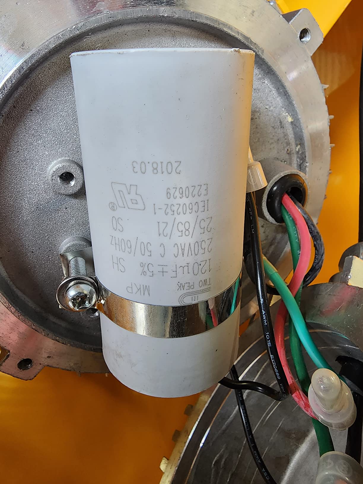 iLiving Utility High Velocity Blower, Fume Extractor, Portable Exhaust and Ventilator Fan (Utility 12
