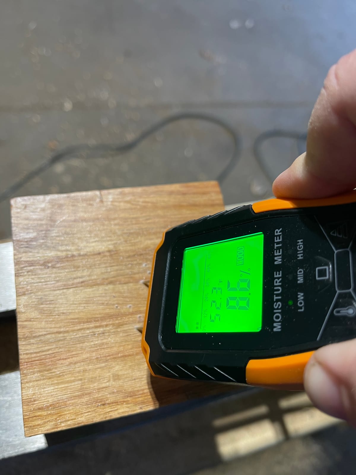 Mecurate Digital Pin Type Wood Moisture Meter with 3 Colored Indicators, Moisture Detector 2 Mode 8 Calibration Large Backlit for Wood, Wall, Firewall (Orange) customer photo 1