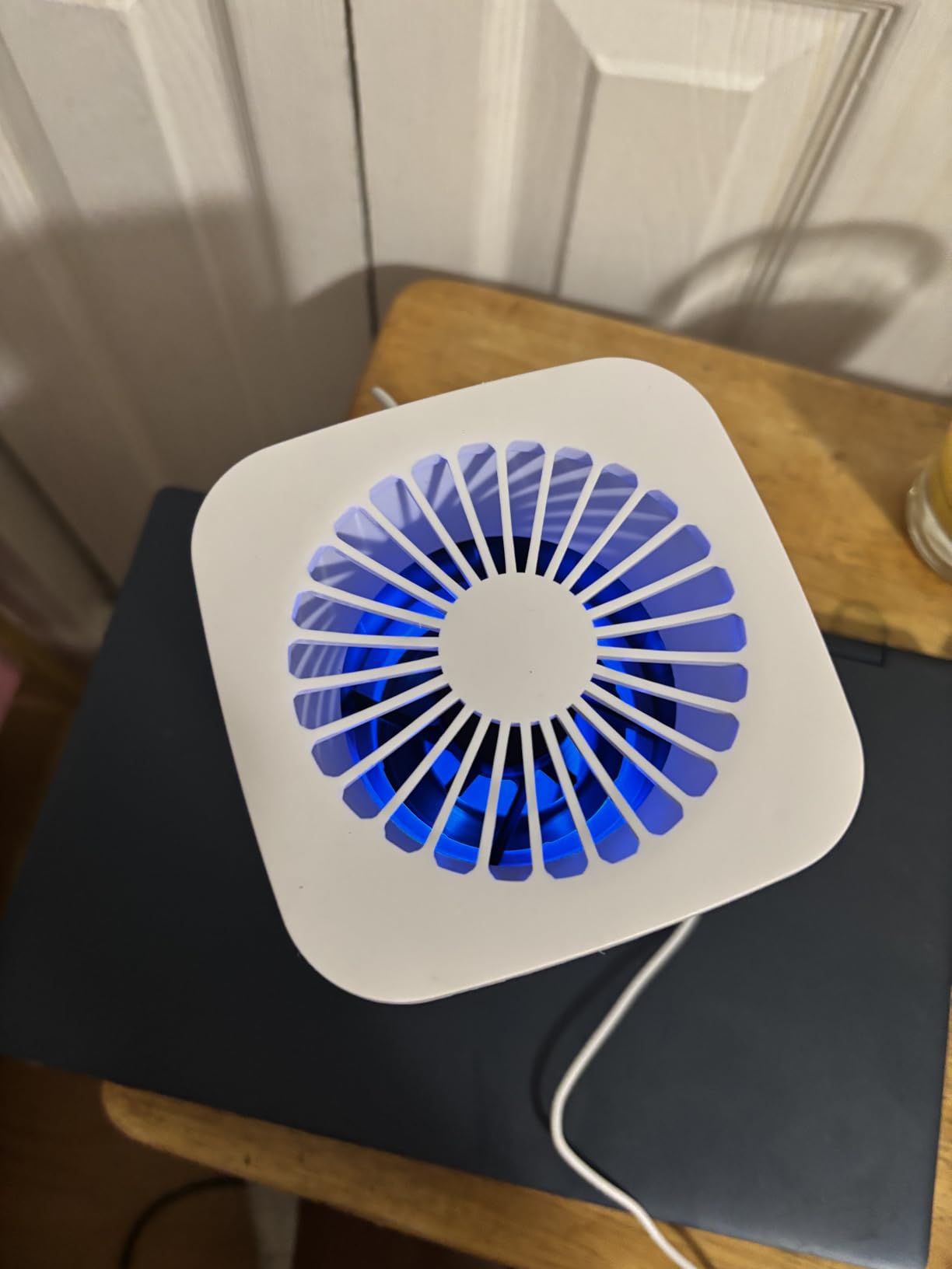 Desktop Air Purifier with HEPA Filter for Office Bedroom Bathroom, Small USB Air Purifiers for Pollutants, Dust, Odor, Super Quiet Powered by USB No Adapter, White customer photo 2