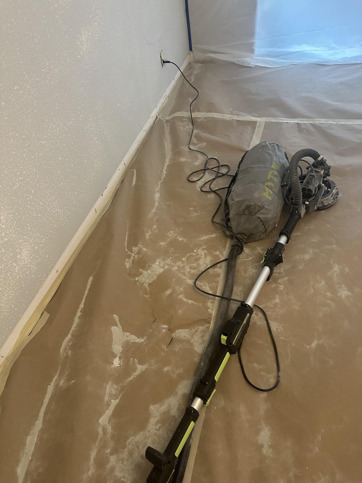 MYTOL 7.2A Drywall Sander with Vacuum, LED, 6-Speed customer photo 2