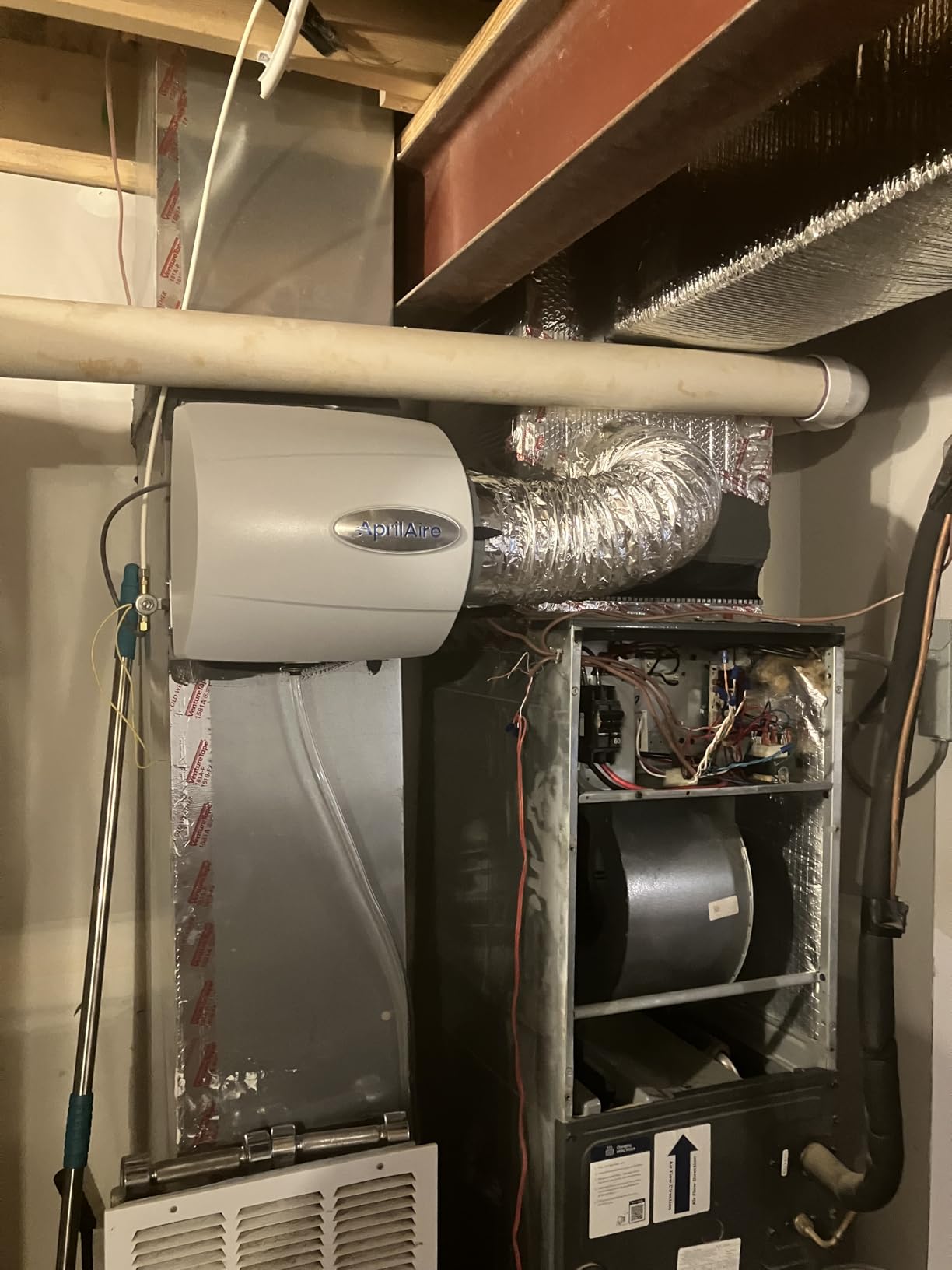 AprilAire 500M 12-gal. Whole-House Small Bypass Evaporative Humidifier with Manual Control for up to 3,600 sq. ft. + AprilAire Model 5843 Humidifier Installation Kit customer photo 2