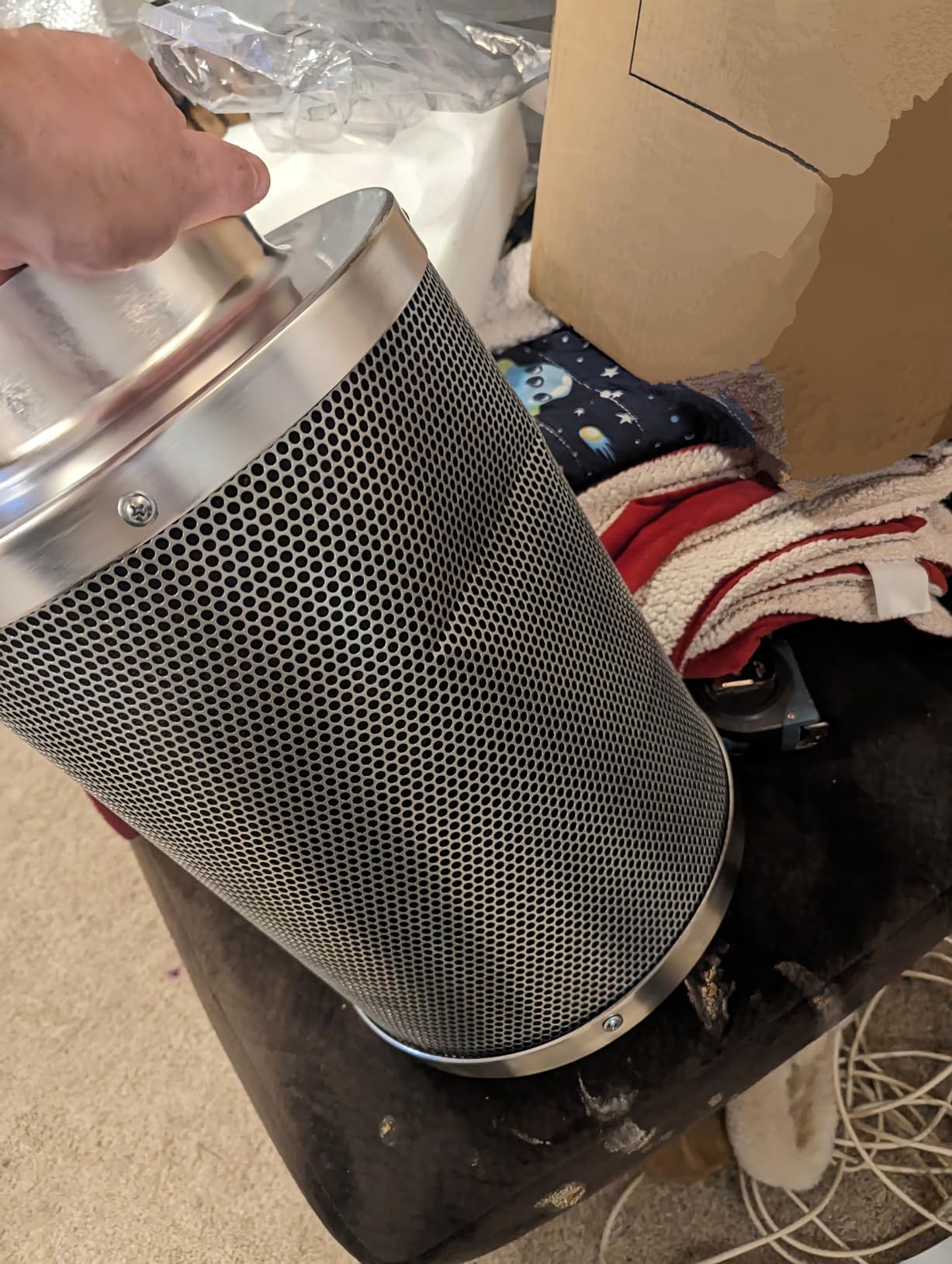 iPower 4 Inch Air Carbon Filter, with Australia Virgin Charcoal for Inline Fan, Hydroponics, Grow Tent, Prefilter Included, Reversible Flange 4