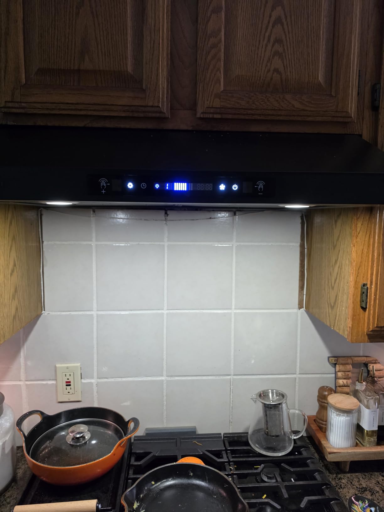 30 Inch Under Cabinet Range Hood, 1200 CFM Ducted Kitchen Vent Hood with 3 Speed Gesture Sensing & Touch Control, Stainless Steel Stove Exhaust Hood with 2 LED Lights Black customer photo 2