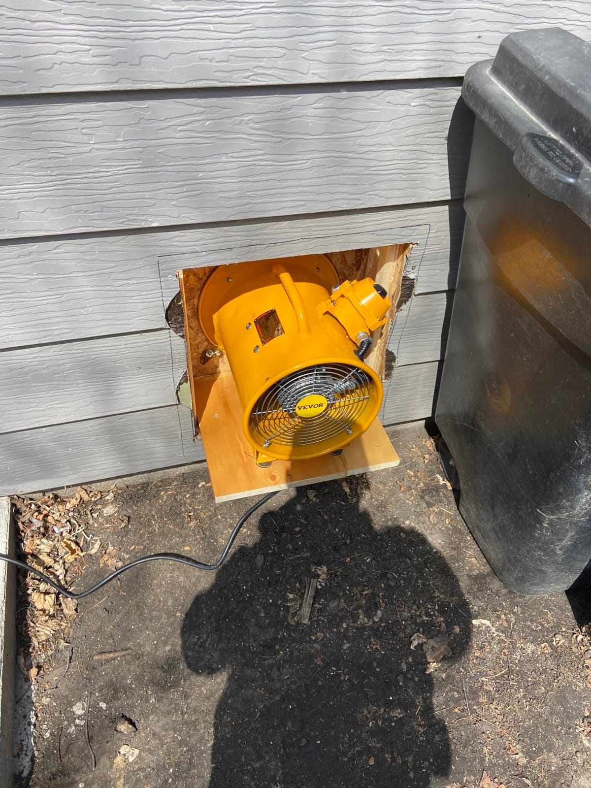 VEVOR Explosion Proof Fan 16 Inch, 350W 4240CFM, Industrial Portable Ventilator Blower/Exhaust with 9.8ft Light Cord -No Plug customer photo 2