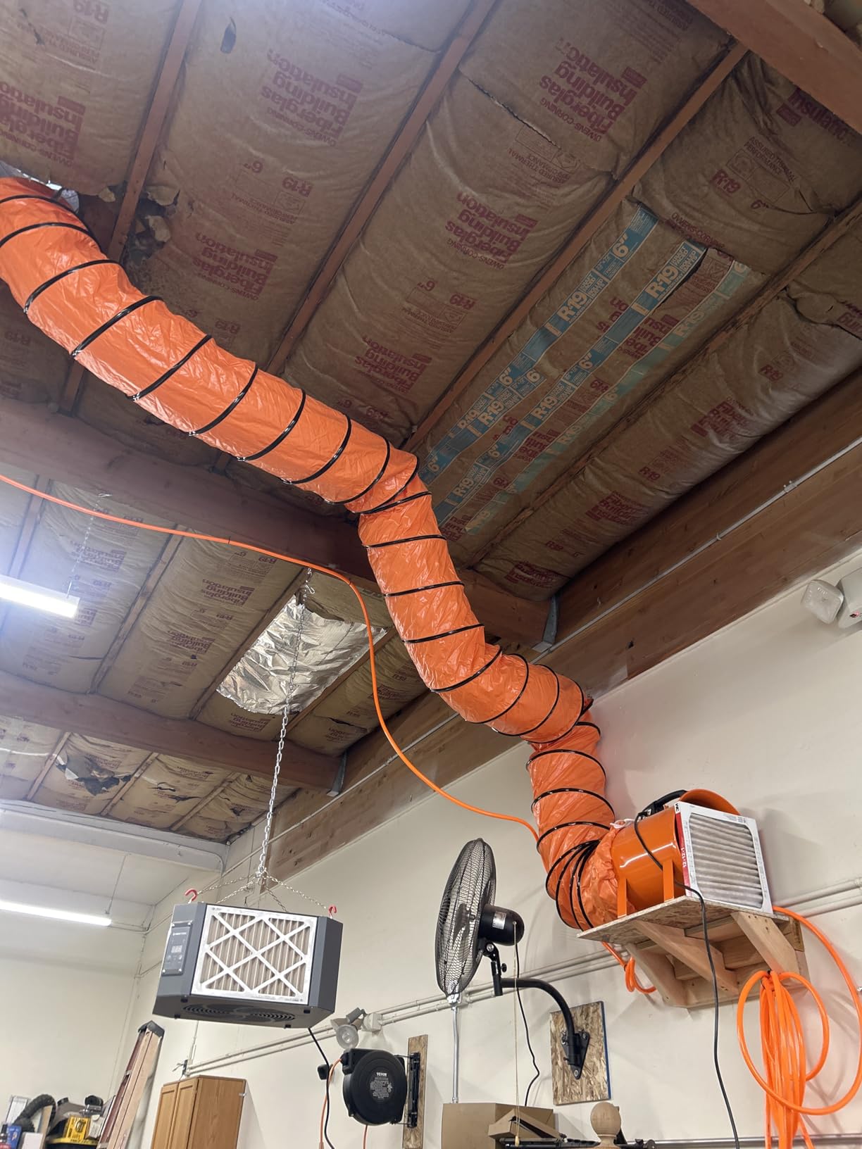 VEVOR Air Mover Blower Fan 10 Inch, 1893CFM 380W with 16.4ft Flexible Duct, Industrial Portable Ventilator Blower/Exhaust, Orange customer photo 1
