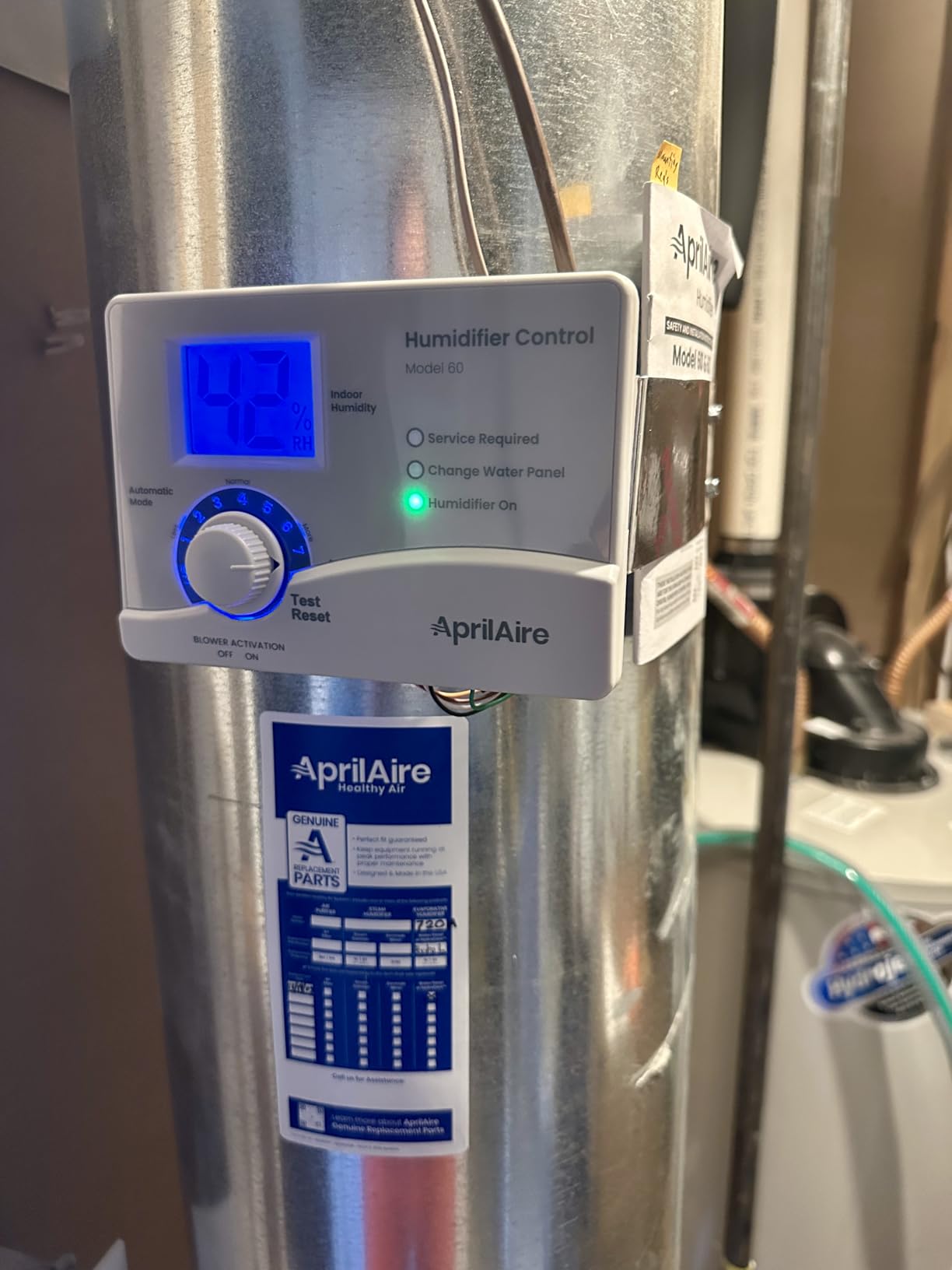 AprilAire 720A Whole-House Fan-Powered Evaporative Humidifier – 21 Gallons Per Day, Water Saving With Automatic Digital Control for up to 6,250 Sq. Ft., Part of the AprilAire Healthy Air System customer photo 1