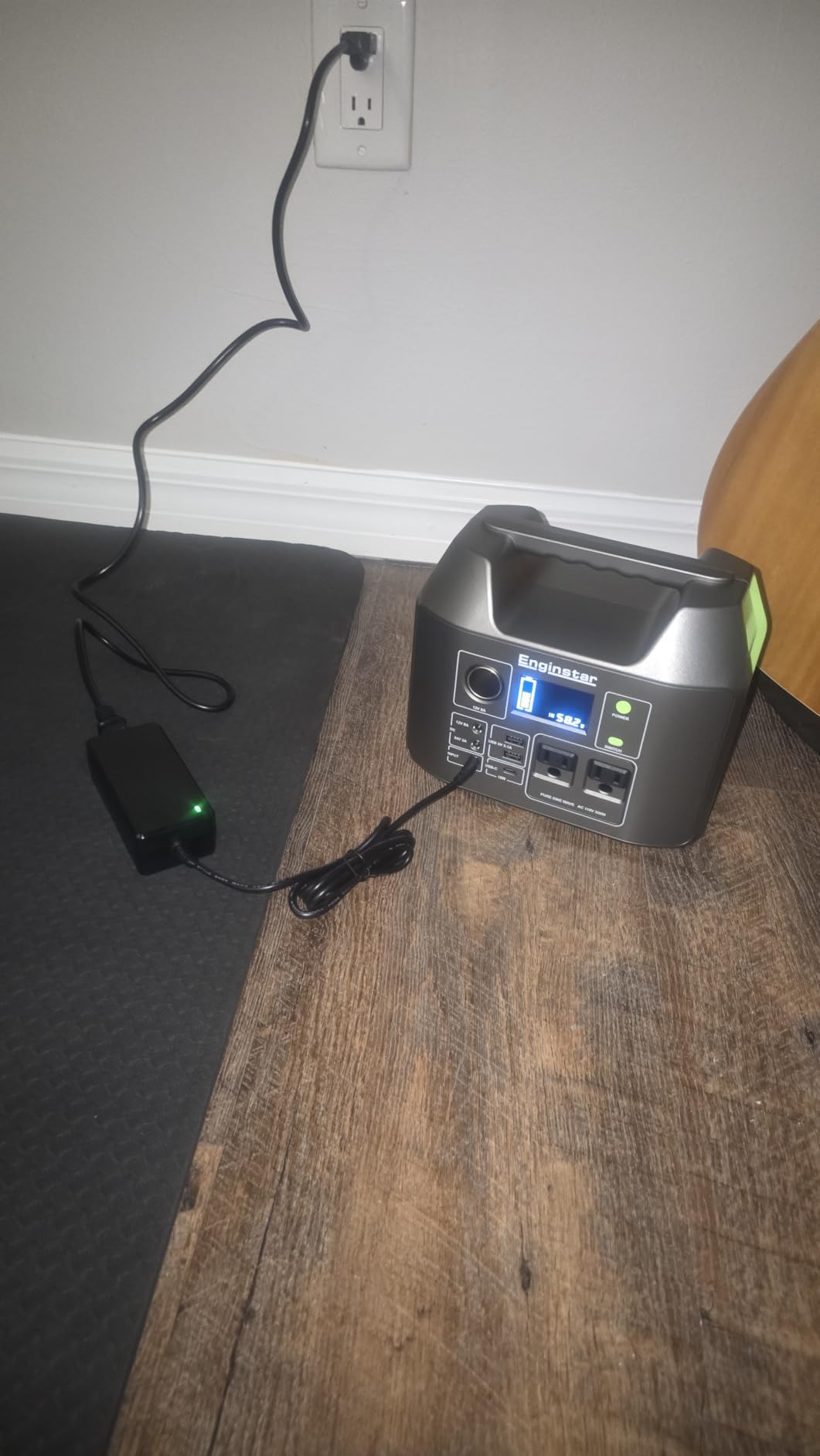 EnginStar Portable Power Station 300W 296Wh Solar Generator customer photo 1