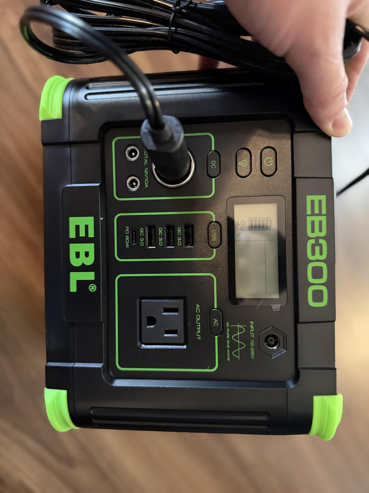 EBL 1000W Portable Power Station with 200W Portable Solar Panel customer photo 1